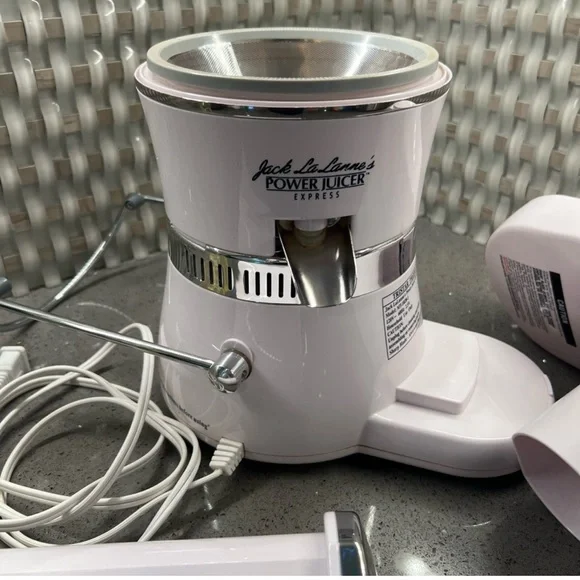 Jack LaLanne Power Juicer Express in White like new